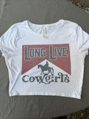 White 'Long Live Cowgirls' Graphic Crop Tee